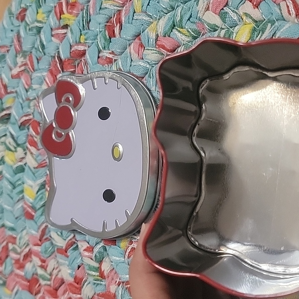 Hello Kitty - Picture 3 of 6